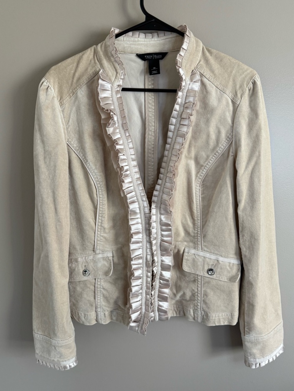 WHBM Tan Champagne Velvet Pleated Placket Blazer Ruffle Details Structured Sz 10